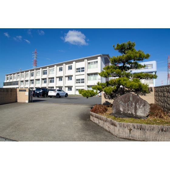 【ＵＲ日進香久山花の街の中学校】