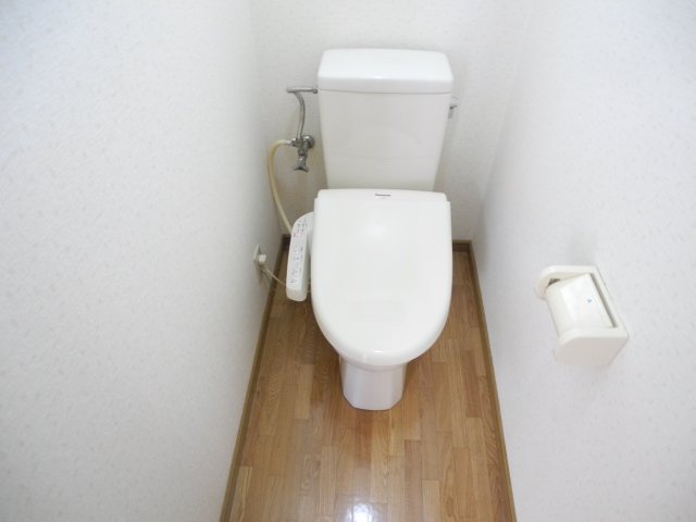 トイレ　※別のお部屋の内装写真です。