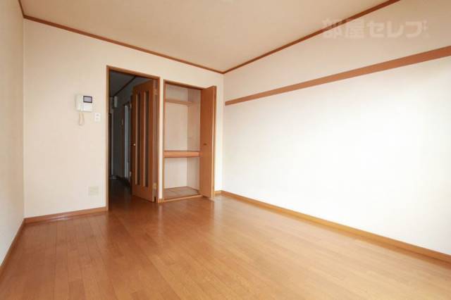 居室・リビング　※別号室参照写真