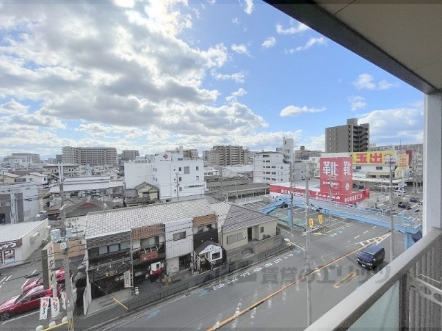 【東大阪市西堤学園町のマンションの眺望】