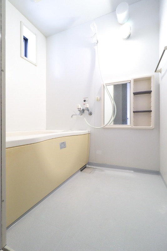 バス・シャワールーム　図面と現状に相違がある場合には現状を優先