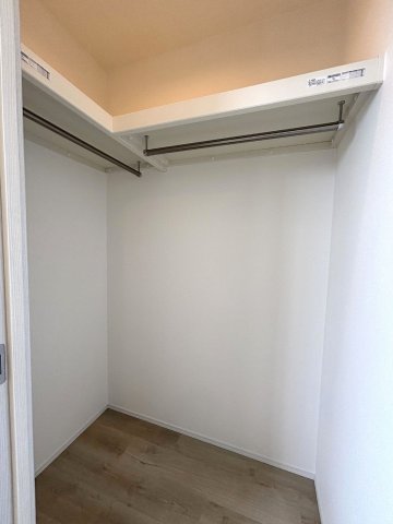 収納　5.5帖洋室のクローゼット