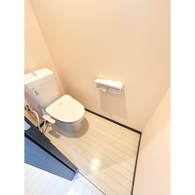 トイレ　もちろんウォシュレット付き☆