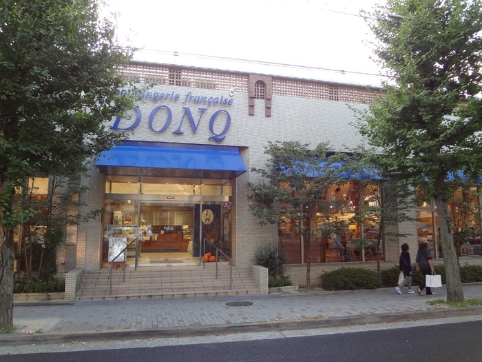 飲食店　DONQ（飲食店）まで395m