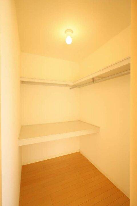 収納　ウォークインクローゼット