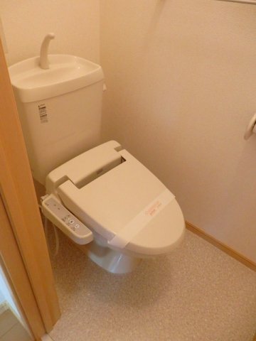 トイレ　トイレもきれいです