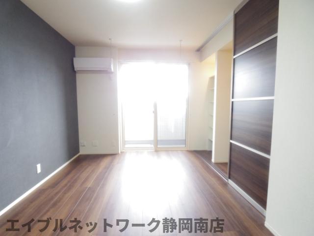 その他部屋・スペース　明るい色調の室内です