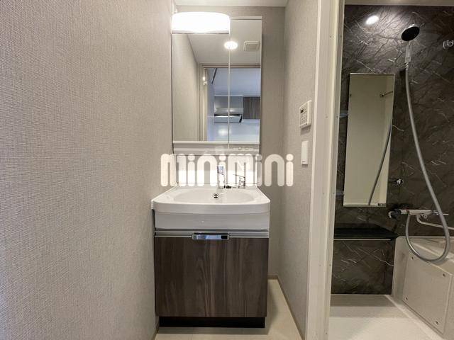 洗面設備　１１階同一間取り写真