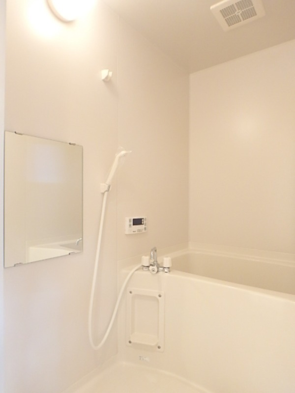 バス・シャワールーム　図面と現状に相違がある場合には現状を優先