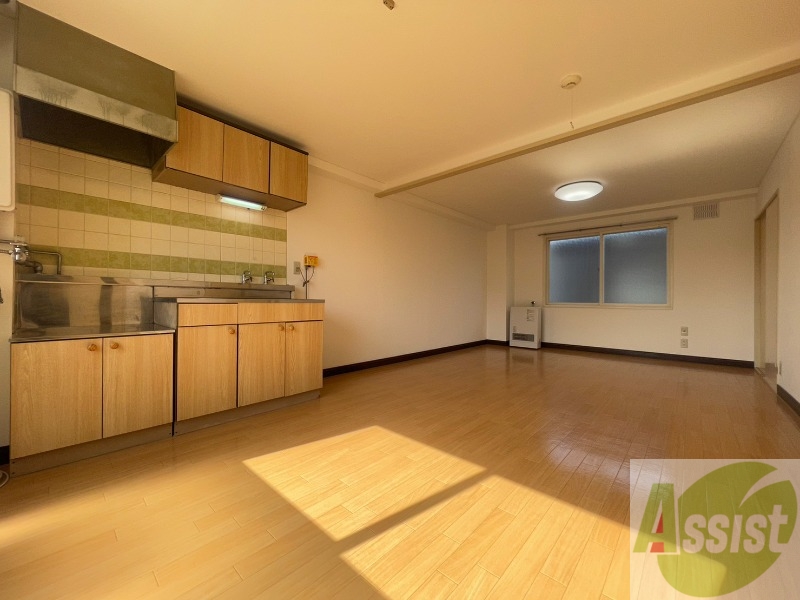 居室・リビング　広くてきれいなリビングです！快適に過ごせそうですね。