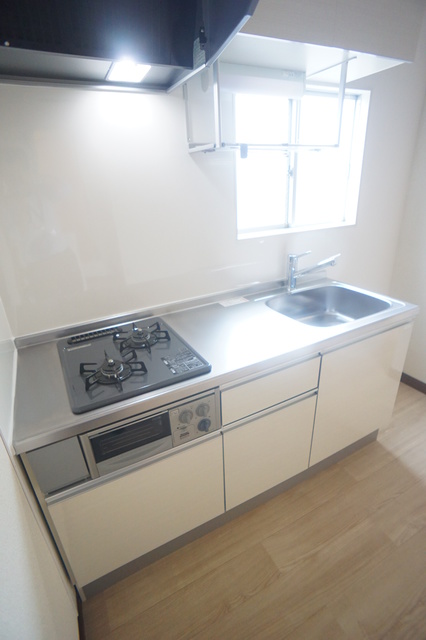 キッチン　２口ガスコンロ設置済！お引越し後すぐにお料理できます！