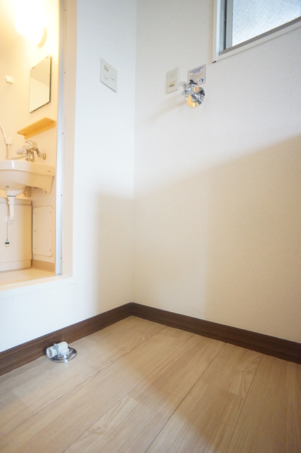 その他部屋・スペース　室内洗濯機置場♪雨でも安心してお洗濯できます！