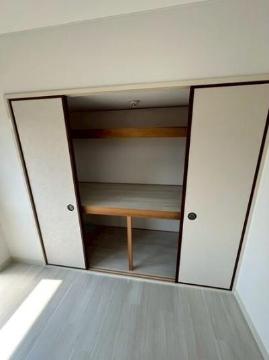 フェルザ南茨木(旧ラルジュ・リュミエール) 収納 収納 フェルザ南茨木(旧ラルジュ・リュミエール) 収納 収納