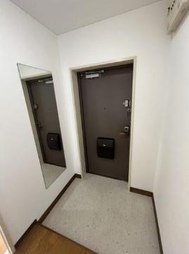 フェルザ南茨木(旧ラルジュ・リュミエール) 玄関 玄関 フェルザ南茨木(旧ラルジュ・リュミエール) 玄関 玄関