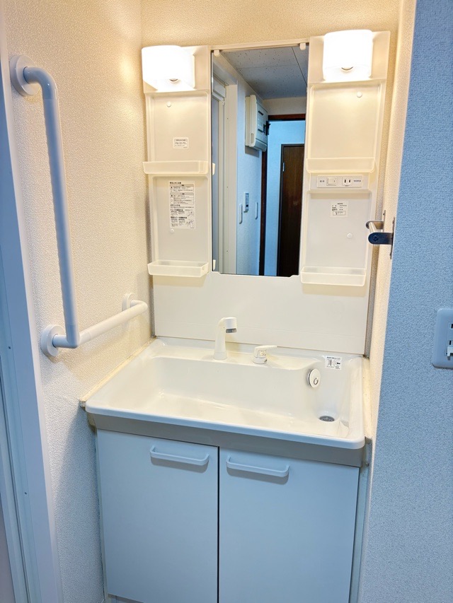 洗面設備　※同物件・別部屋のお写真です。