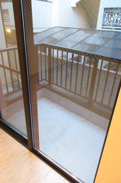 バルコニー　2025年12月9日16時撮影