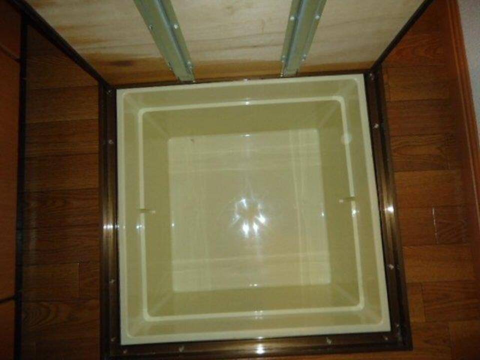 収納　床下収納