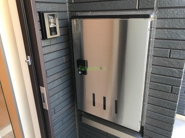 玄関　宅配ボックス（イメージ）