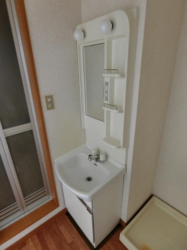 洗面設備　うれしい独立洗面台