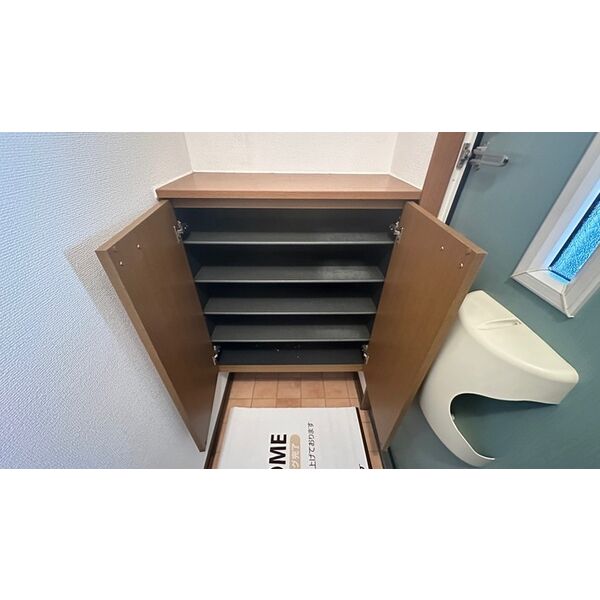 その他設備　シューズボックス(カウンタータイプ)