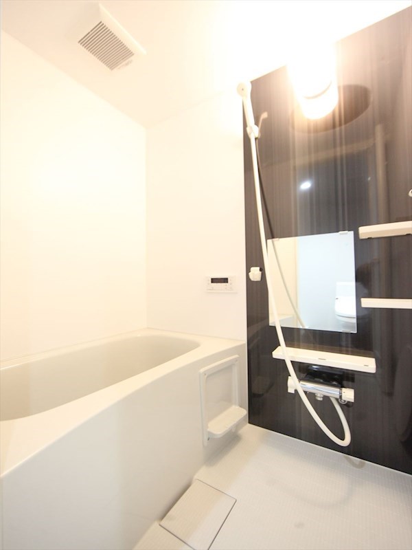 バス・シャワールーム　追い焚き機能付　追い焚き・オートバス機能付お風呂