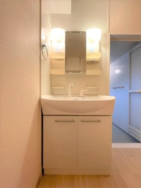 洗面設備　洗髪洗面化粧台