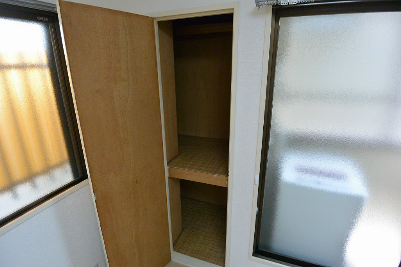 収納　洋室内の収納
