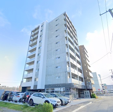 建物外観　人気の新札幌♪高層・築浅デザイナーズマンションです♪