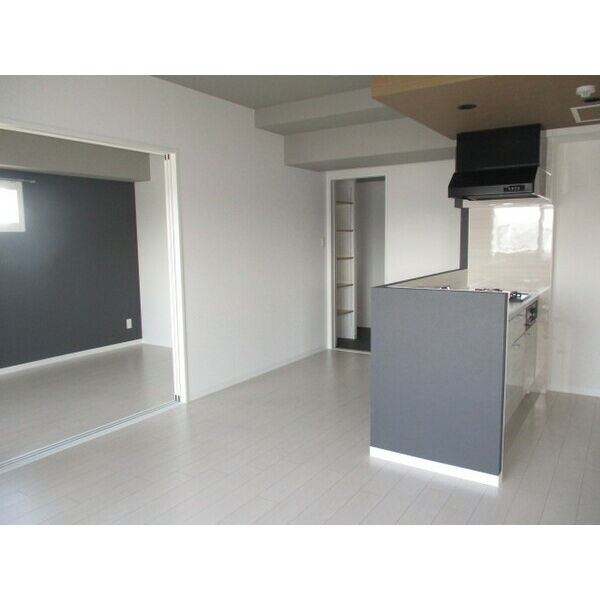 居室・リビング　広いお部屋で使い勝手が良さそうですね♪