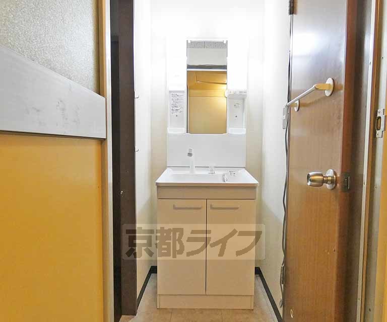 洗面設備　独立洗面台です！