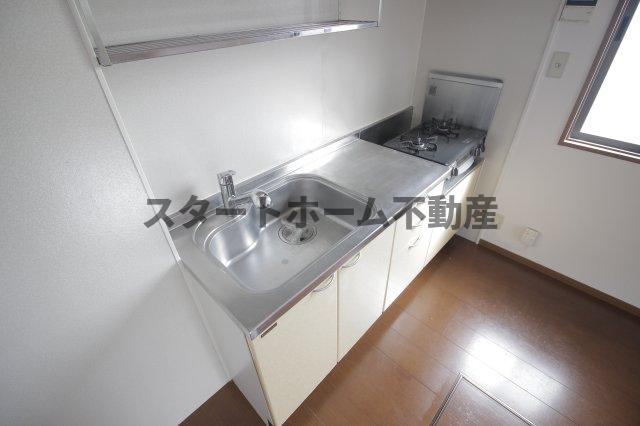 キッチン　コンパクトなキッチンで掃除もラクラク