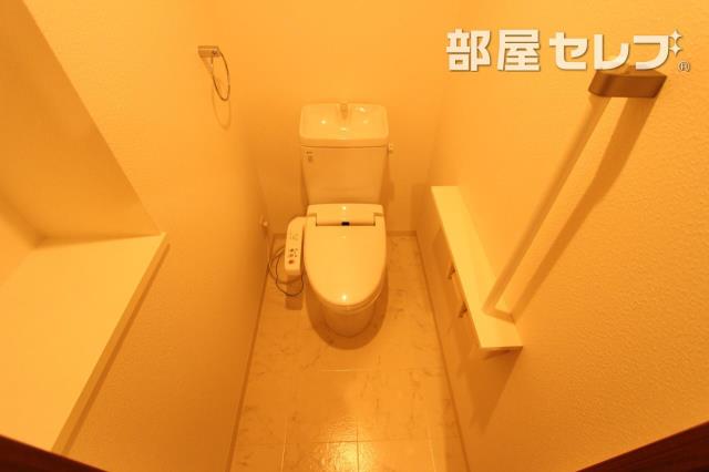 トイレ　少し広めのトイレが嬉しいです