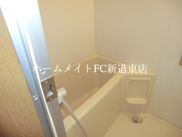 バス・シャワールーム　バス