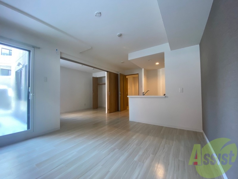 居室・リビング　広くてキレイなお部屋が広がっていて、充実した生活が送れそう。