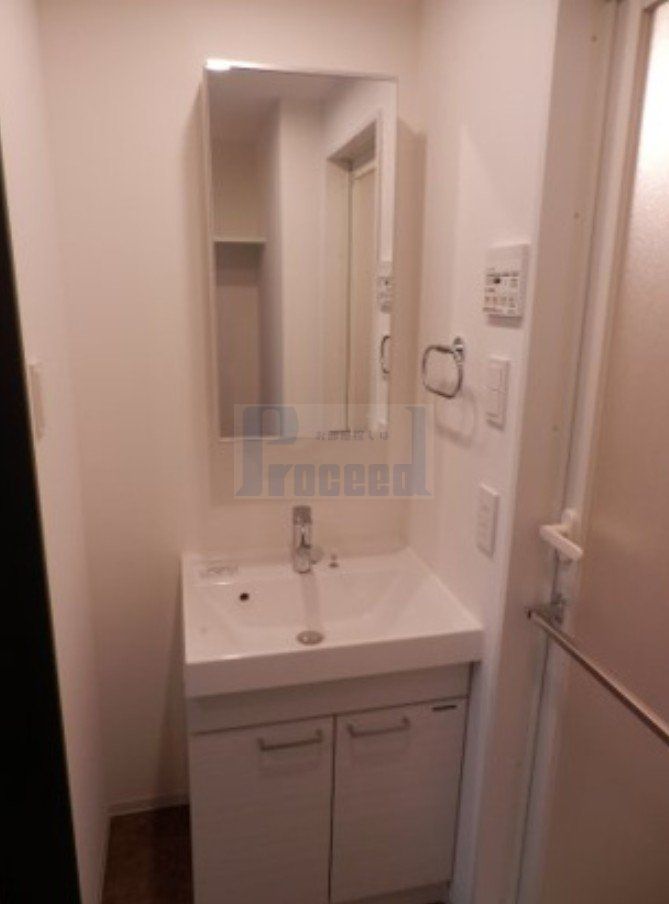 洗面設備　うれしい独立洗面台！