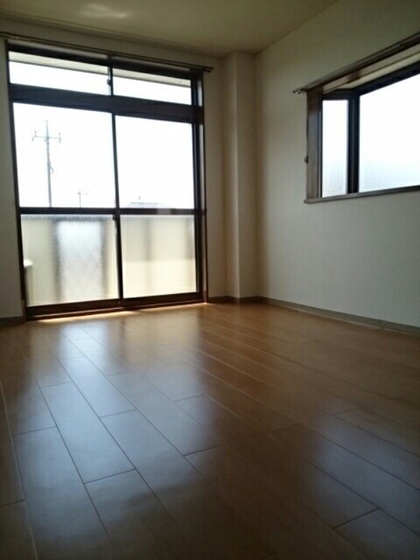 居室・リビング　図面と現状に相違がある場合には現状を優先