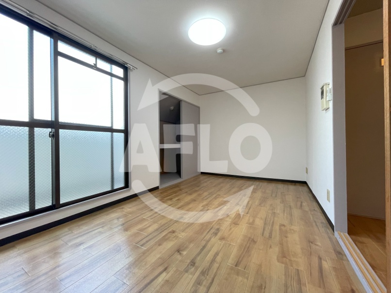 居室・リビング　ロイヤル天王寺南　リビング