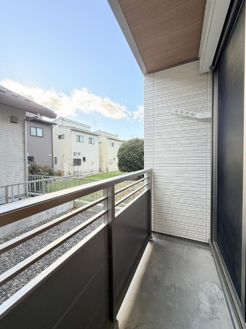 バルコニー　同物件別室のイメージ画像となります　反転した間取りとなります