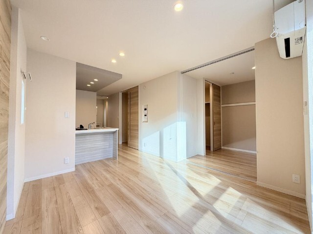 居室・リビング　同物件別室のイメージ画像となります　反転した間取りとなります