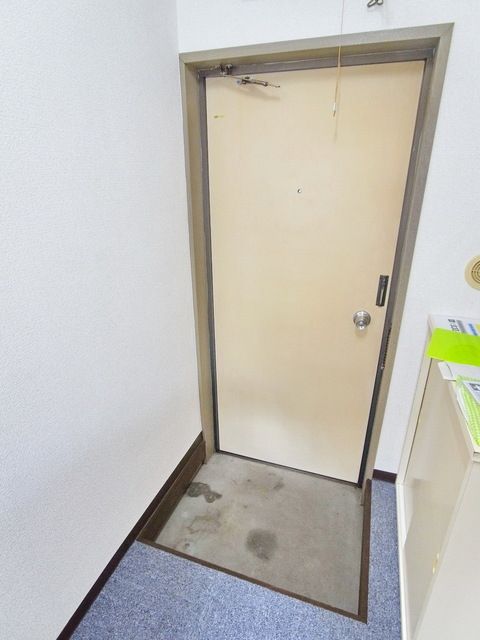 玄関　別部屋参照