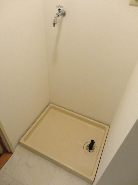 洗面設備　★洗濯機置場★