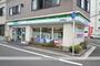 コンビニ　ファミリーマート西平塚町店（コンビニ）まで553m