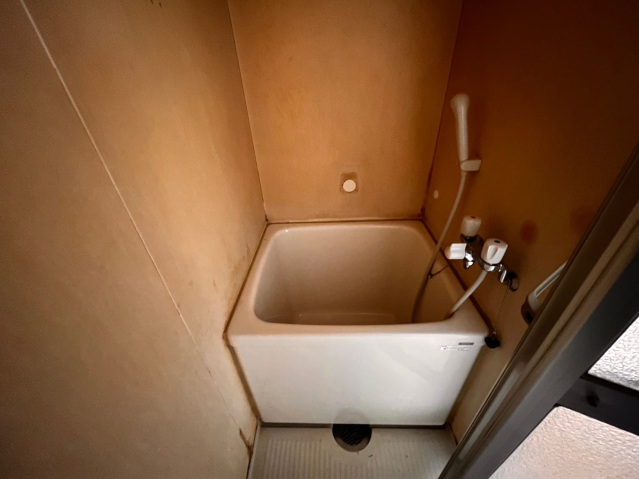 バス・シャワールーム　画像は2F西のものです。