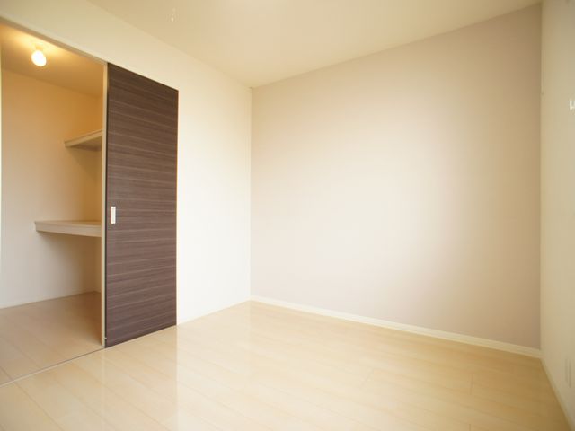その他部屋・スペース　清潔感のあるきれいな洋間です♪