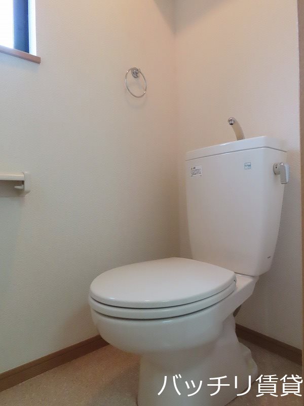 トイレ　同型タイプの為、現状を優先致します。
