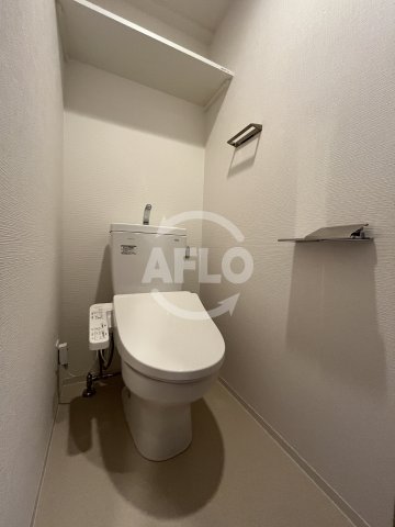 トイレ　エスリード新大阪ザ・プレミアEAST　トイレ