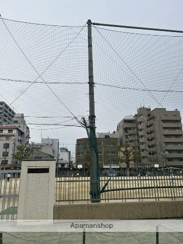 小学校　中津小学校（小学校）まで650m