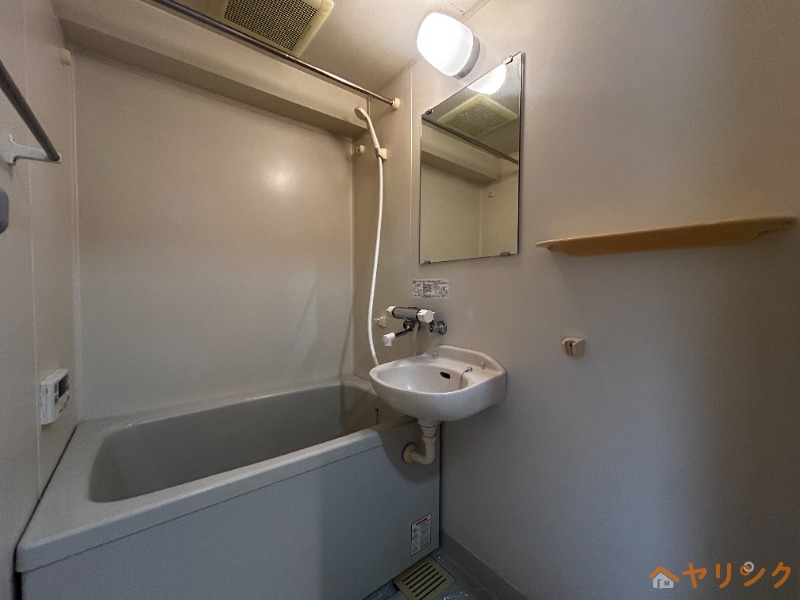 バス・シャワールーム　豊田信用金庫杁ヶ池支店（３９４ｍ）