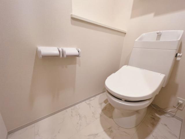 トイレ　シャワー付トイレ（イメージ）