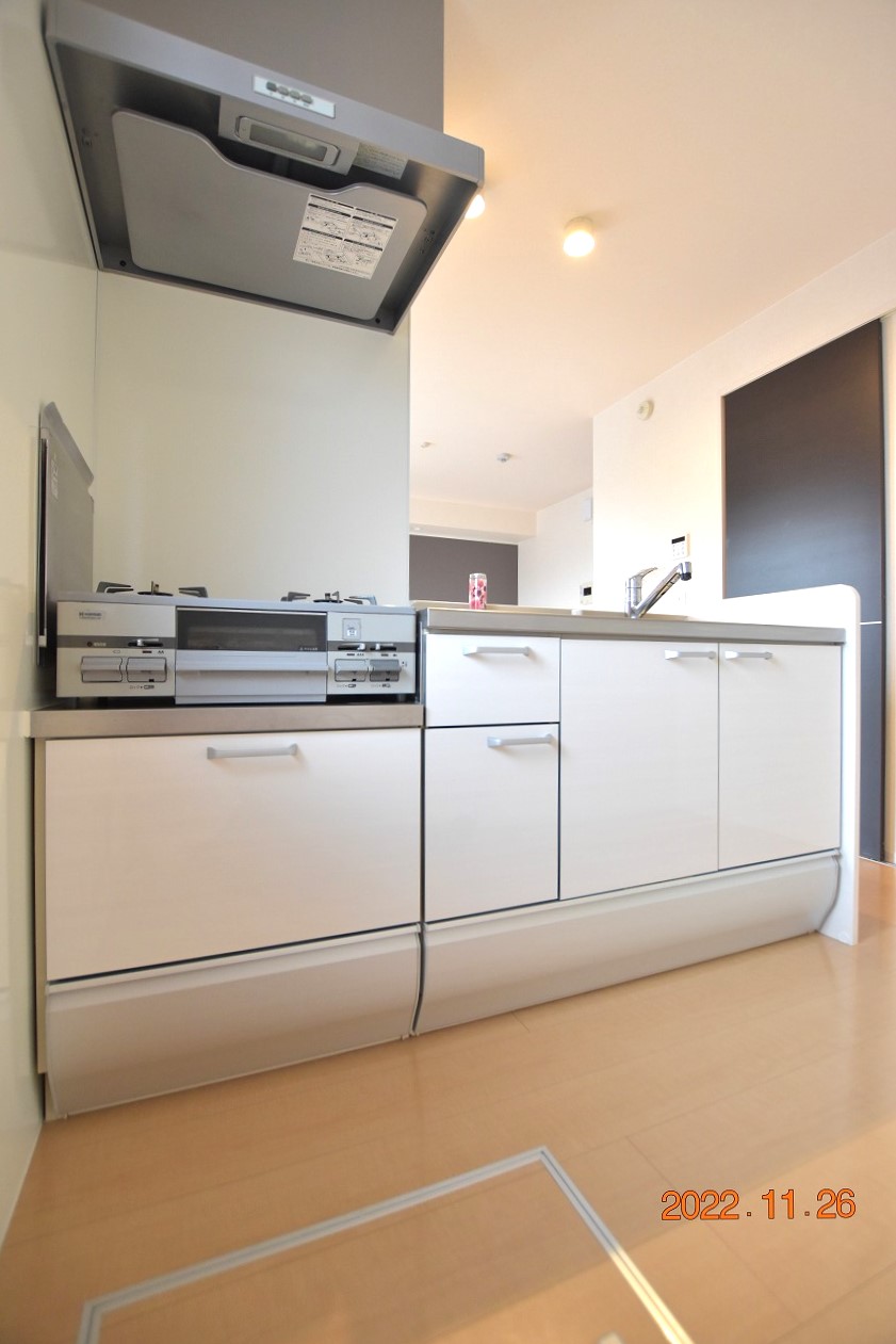 キッチン　手数料20％割★P2台付★ネット無料★岡本駅徒歩圏★オススメ